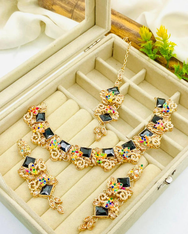 Full Zircon Necklace Set with Earrings & Tika